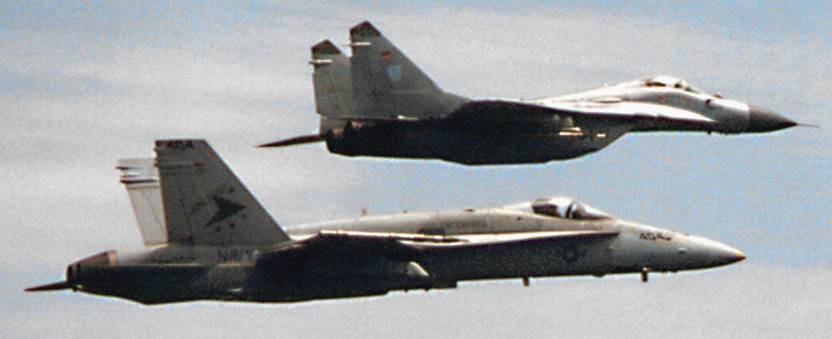 vfa-81 sunliners strike fighter squadron f/a-18c hornet cvw-17 cvn-65 uss enterprise 116p