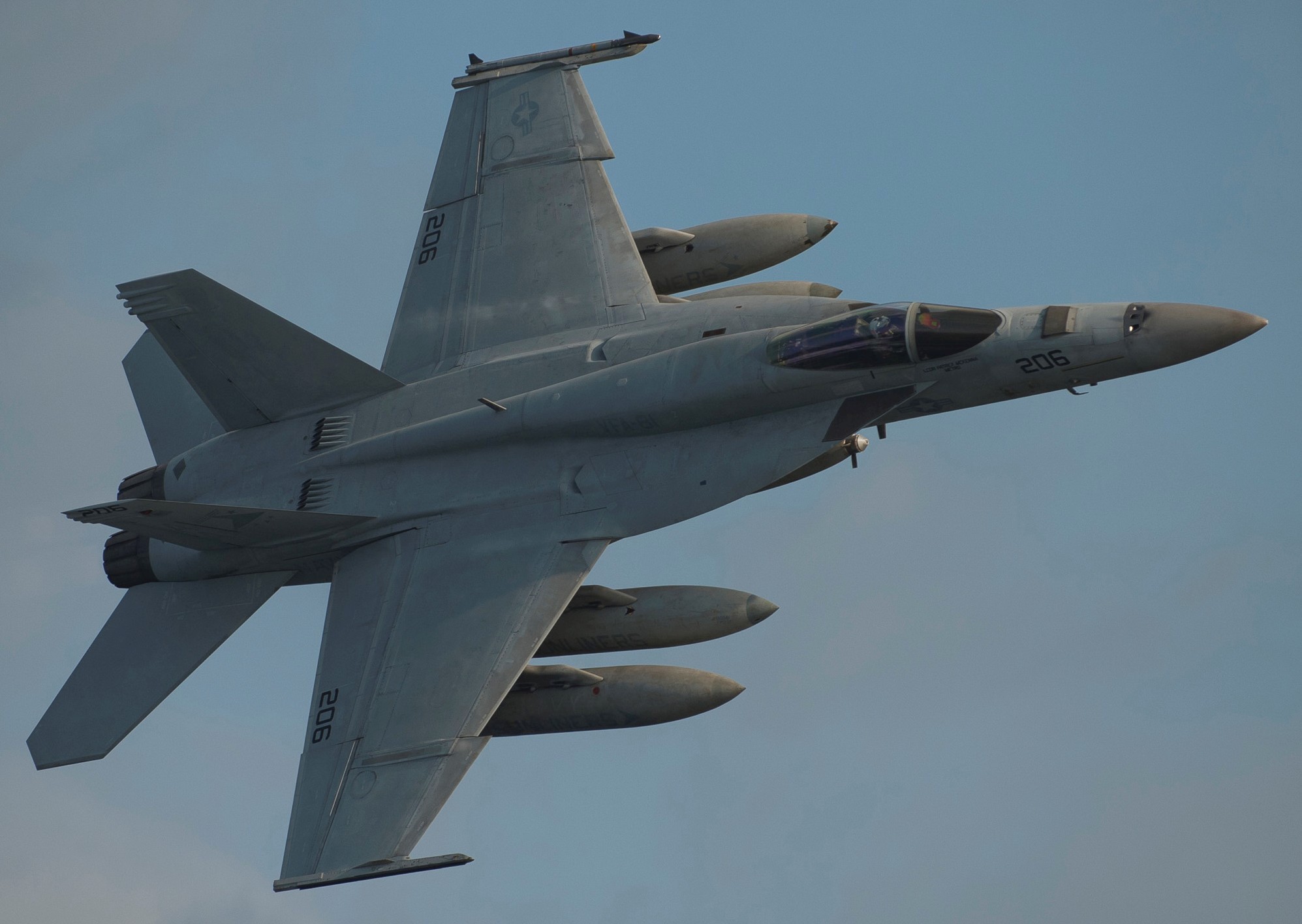 vfa-81 sunliners strike fighter squadron f/a-18e super hornet cvw-17 cvn-70 uss carl vinson 53p