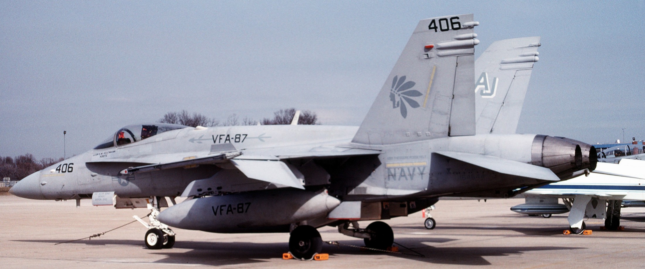 vfa-87 golden warriors strike fighter squadron f/a-18c hornet us navy 04