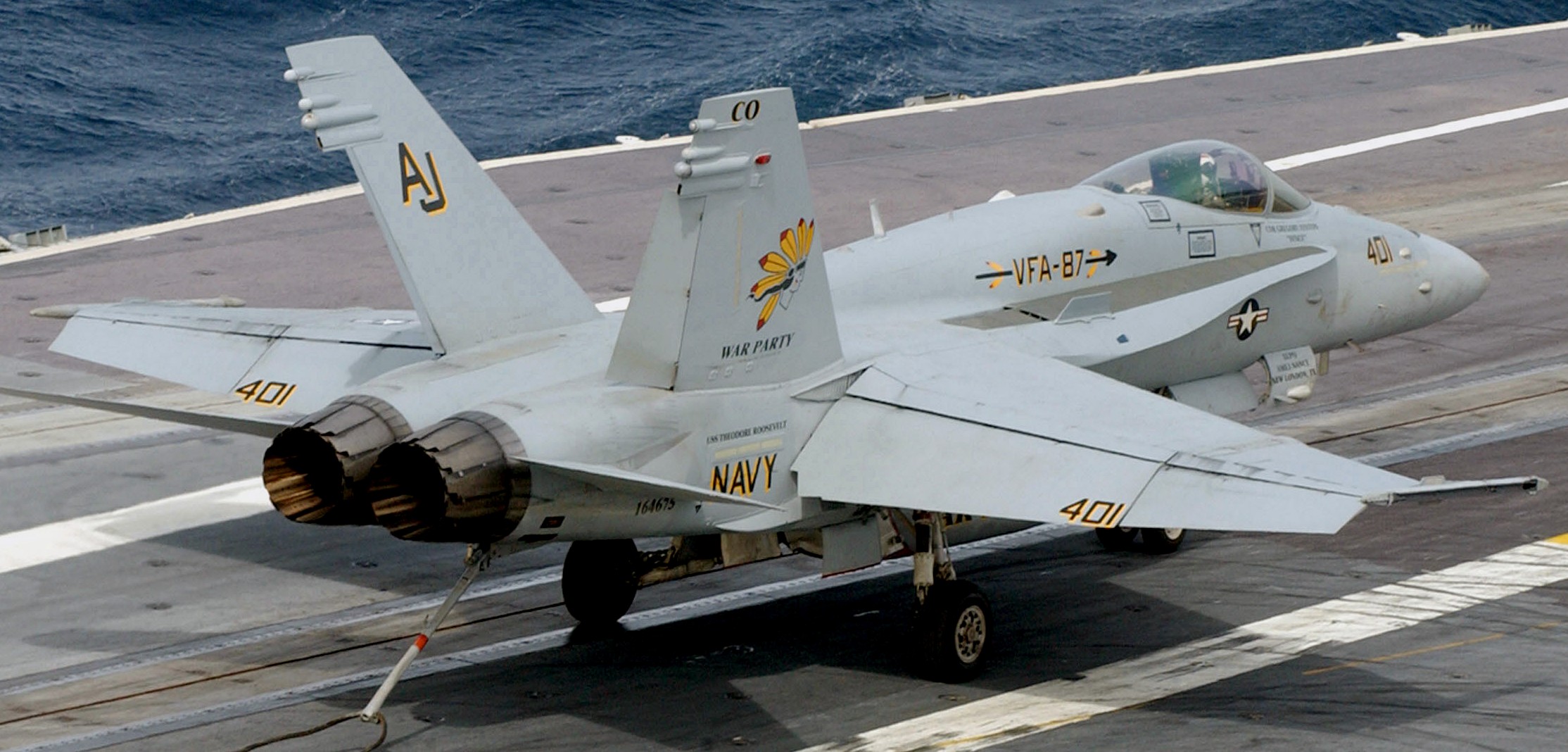 vfa-87 golden warriors strike fighter squadron f/a-18c hornet cvw-8 uss harry s. truman cvn-75 us navy 09