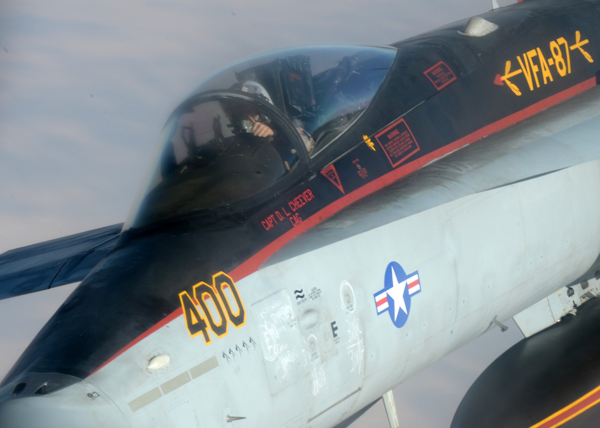 vfa-87 golden warriors strike fighter squadron f/a-18c hornet cvw-8 uss george h. w. bush cvn-77 us navy 51