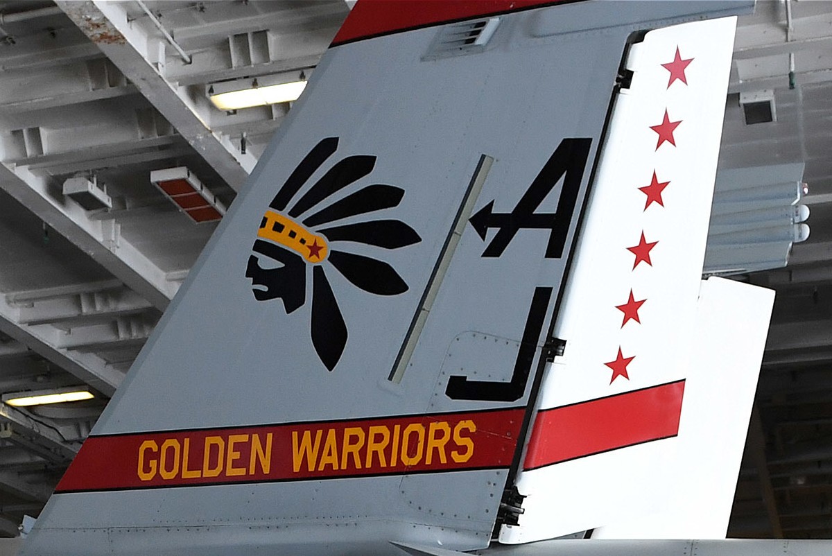 vfa-87 golden warriors crest insignia patch badge strike fighter squadron f/a-18e super hornet us navy 66