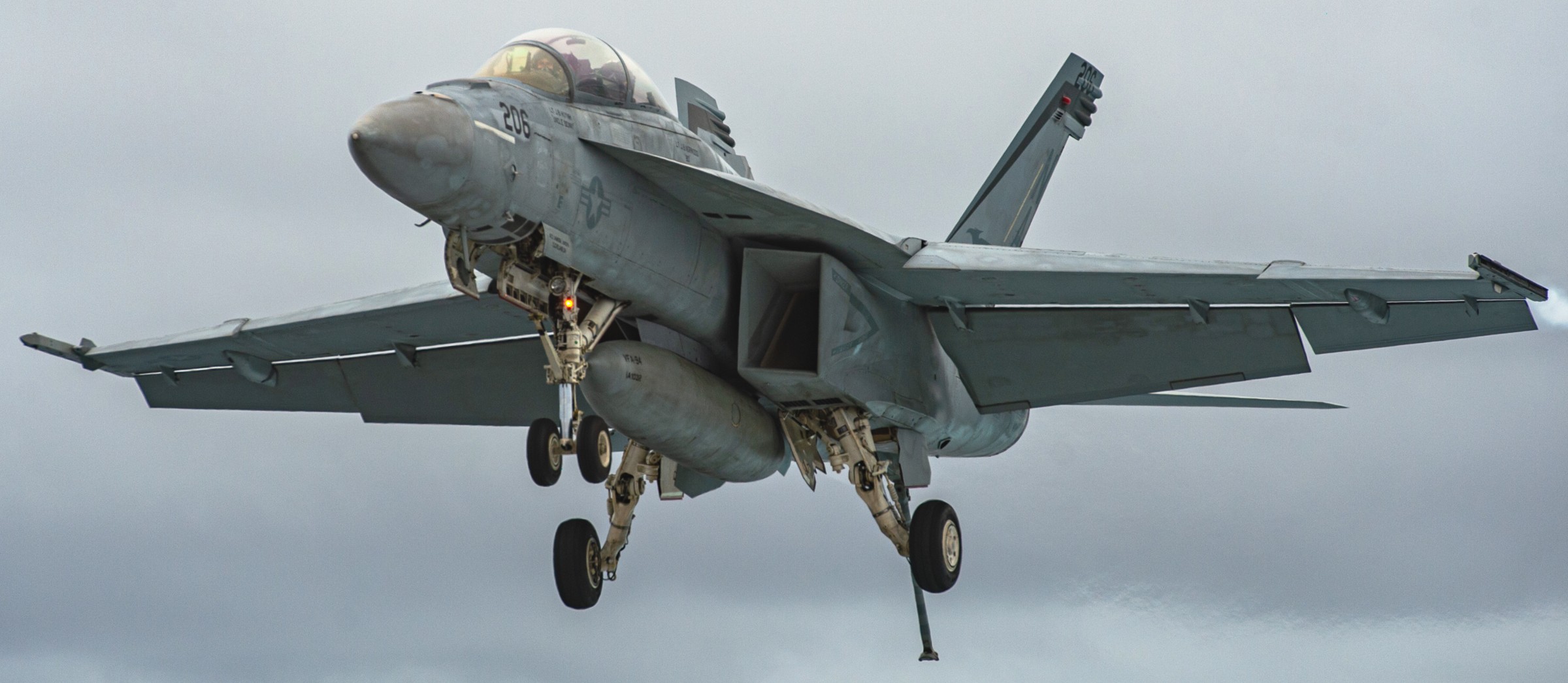 vfa-94 mighty shrikes strike fighter squadron f/a-18e super hornet cvw-17 uss nimitz cvn-68 us navy 101