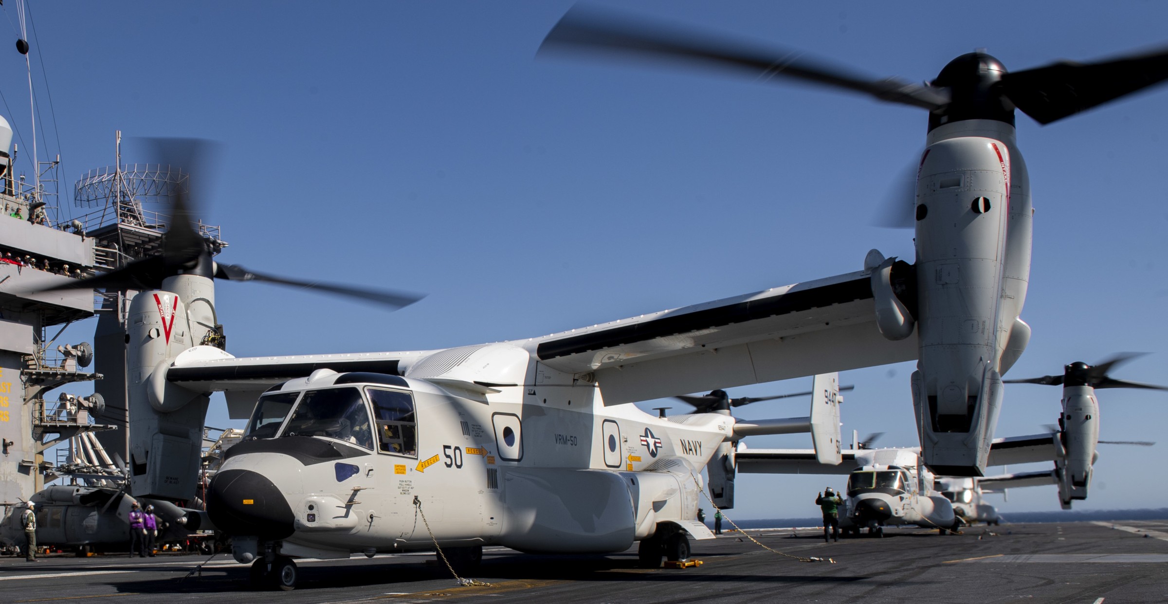 vrm-50 sun hawks fleet logistics multi mission squadron us navy bell boeing cmv-22b osprey replacement frs 09x