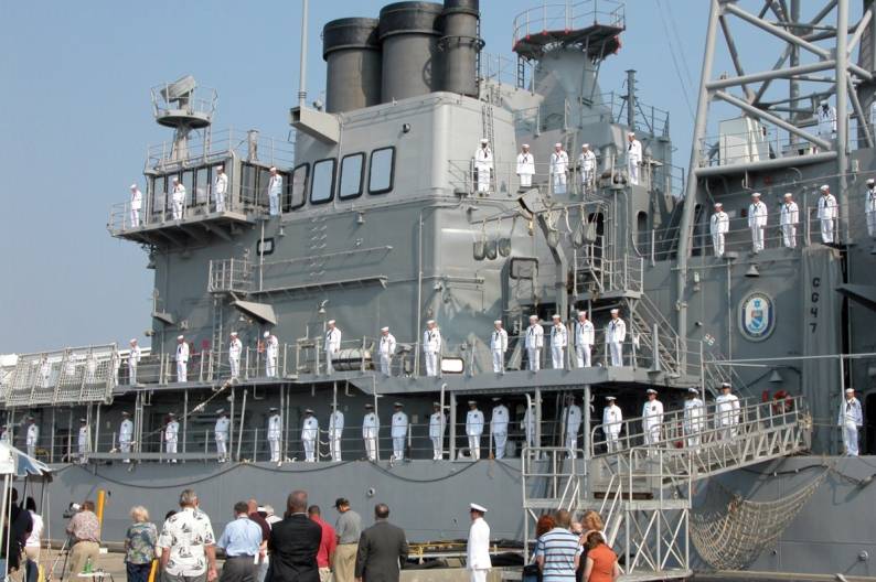 USS Ticonderoga CG 47 - guided missile cruiser - US Navy