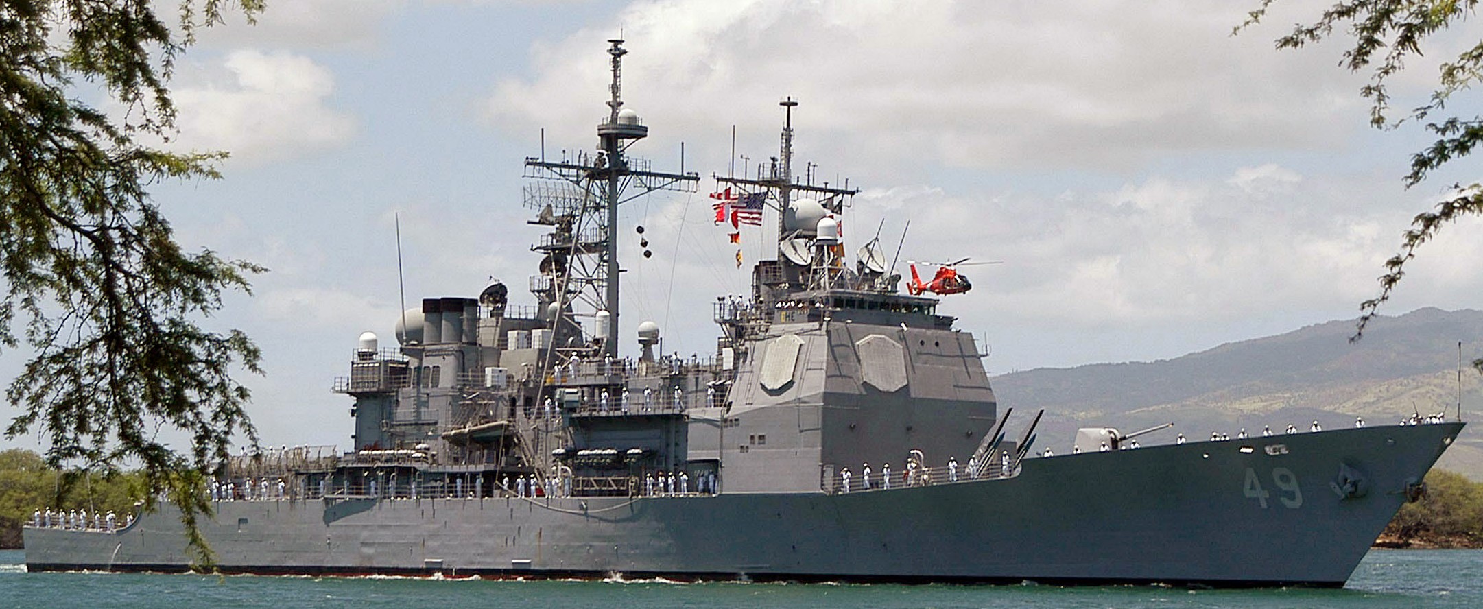 cg-49 uss vincennes ticonderoga class guided missile cruiser aegis us navy pearl harbor hawaii 12