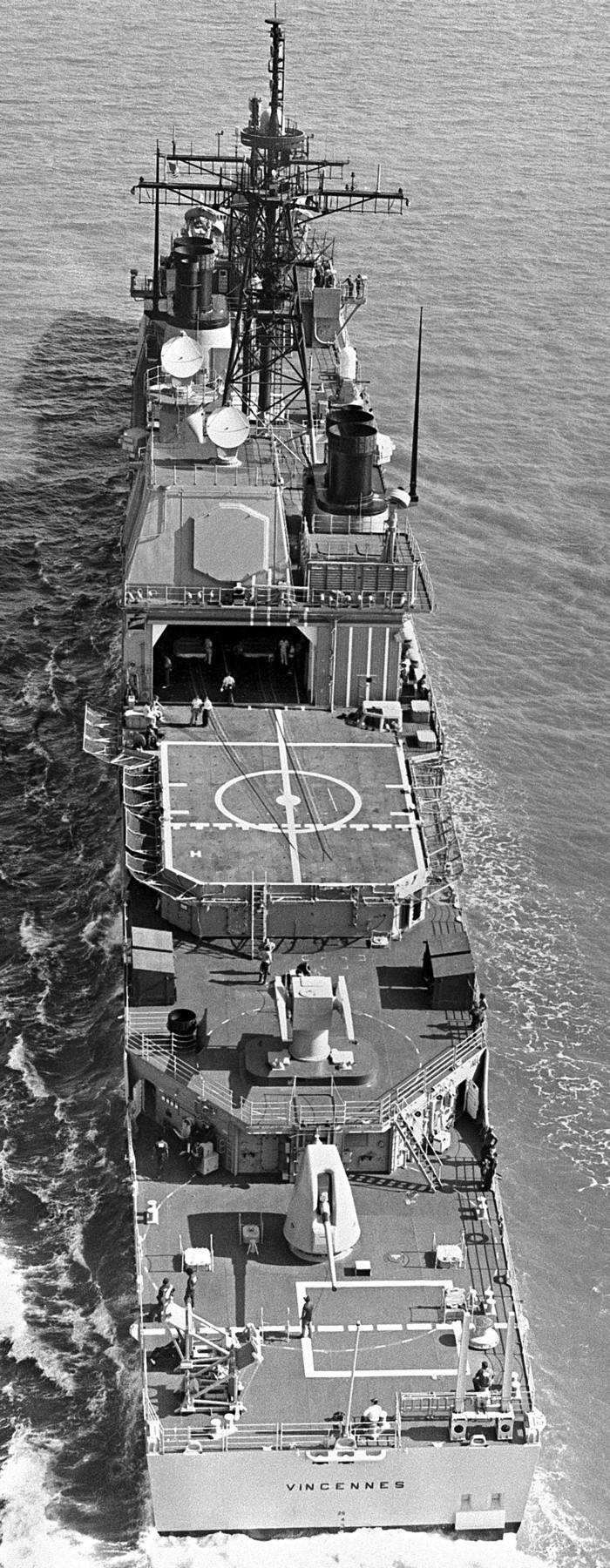 cg-49 uss vincennes ticonderoga class guided missile cruiser aegis us navy 33