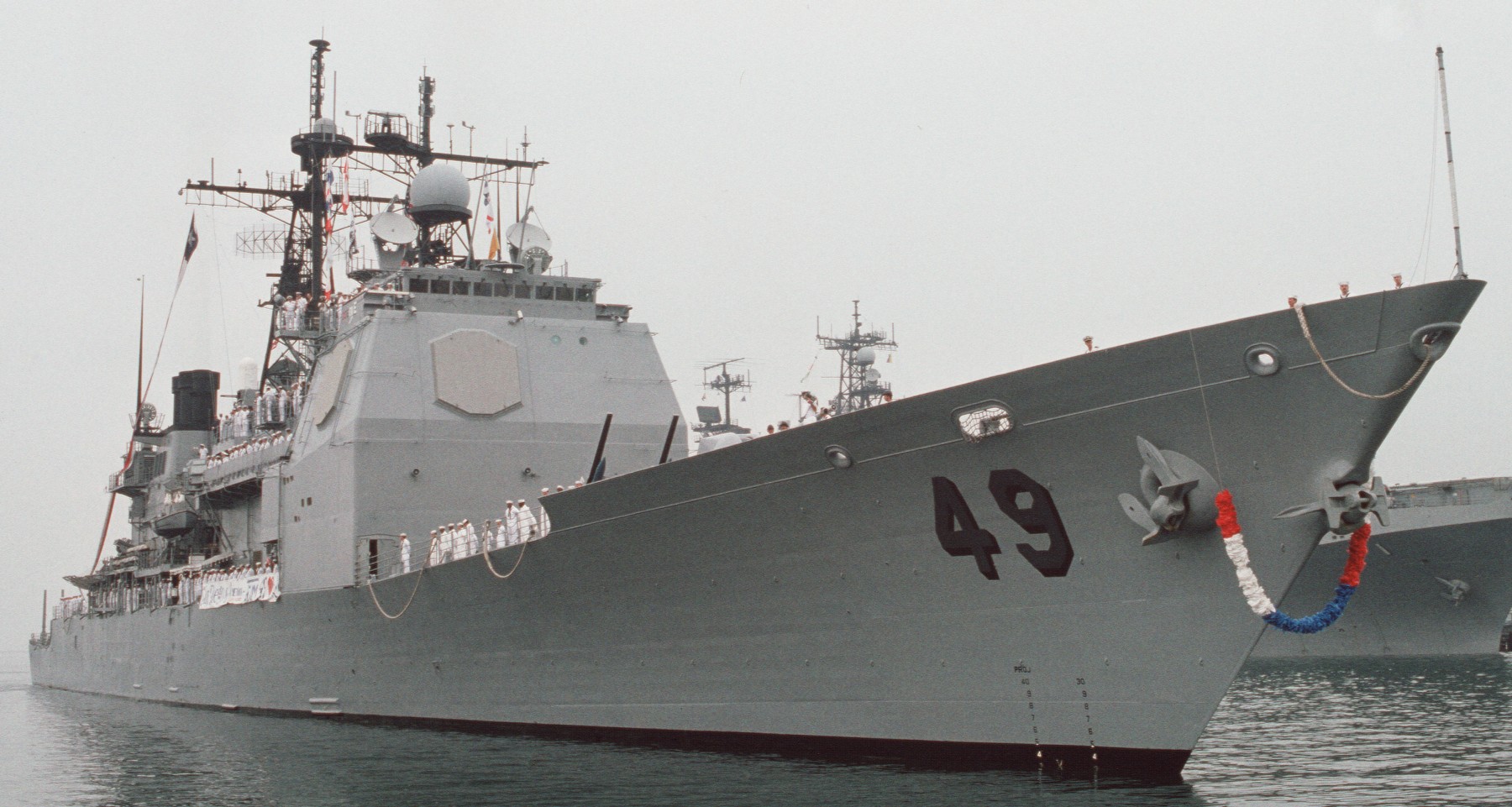 cg-49 uss vincennes ticonderoga class guided missile cruiser aegis us navy 64