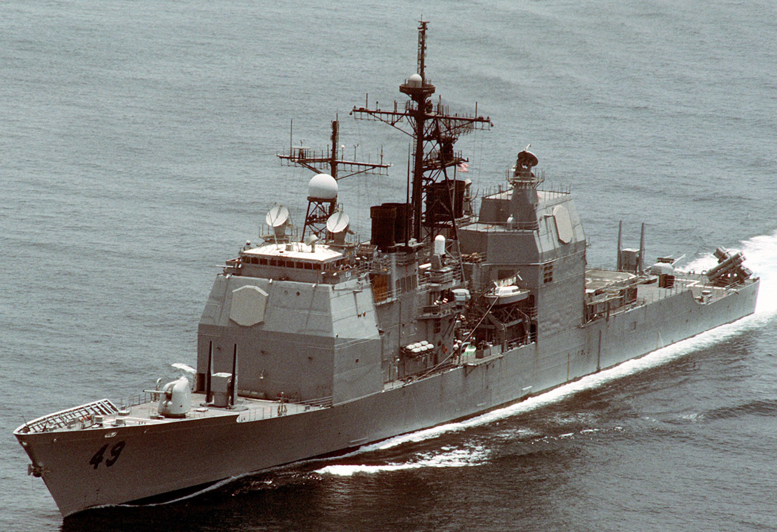 cg-49 uss vincennes ticonderoga class guided missile cruiser aegis us navy strait of hormuz 1989
