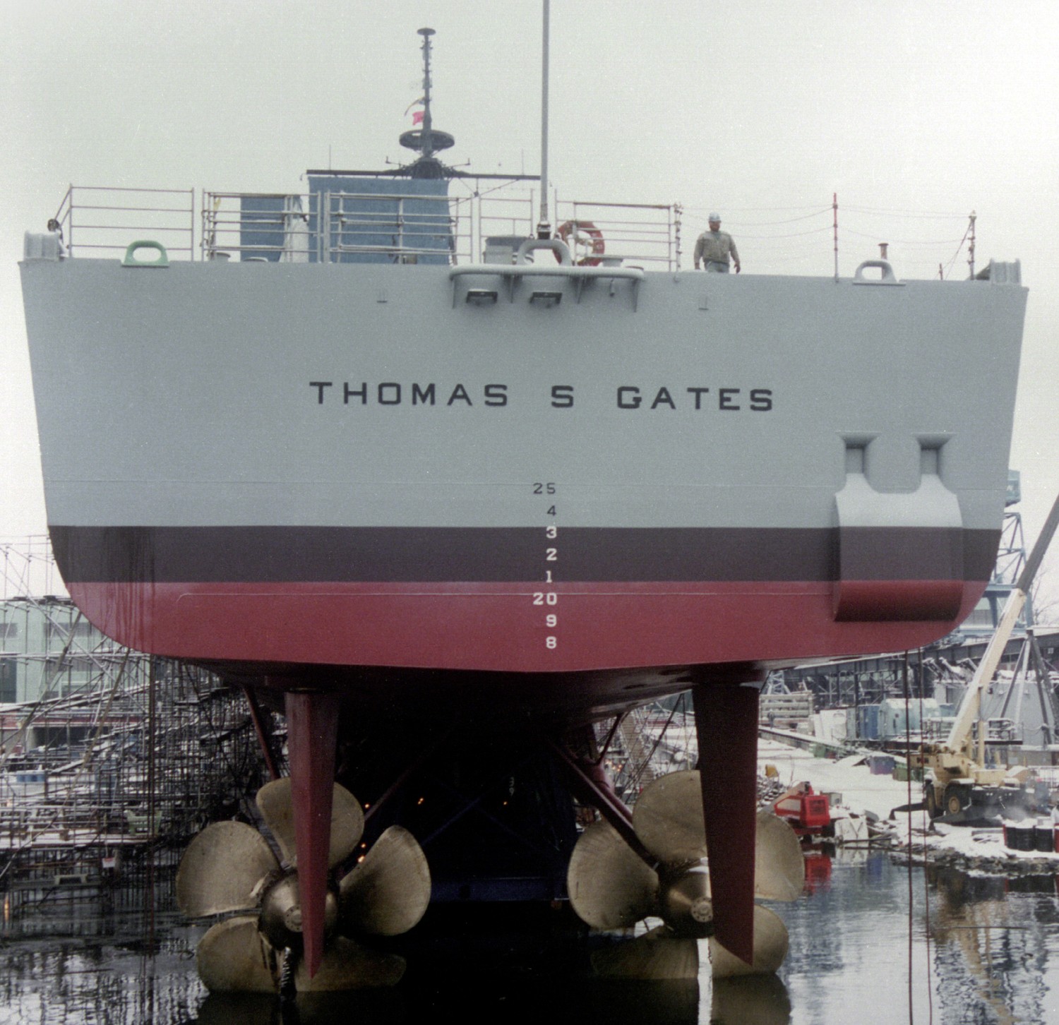 cg-51 uss thomas s. gates ticonderoga class guided missile cruiser aegis us navy 18