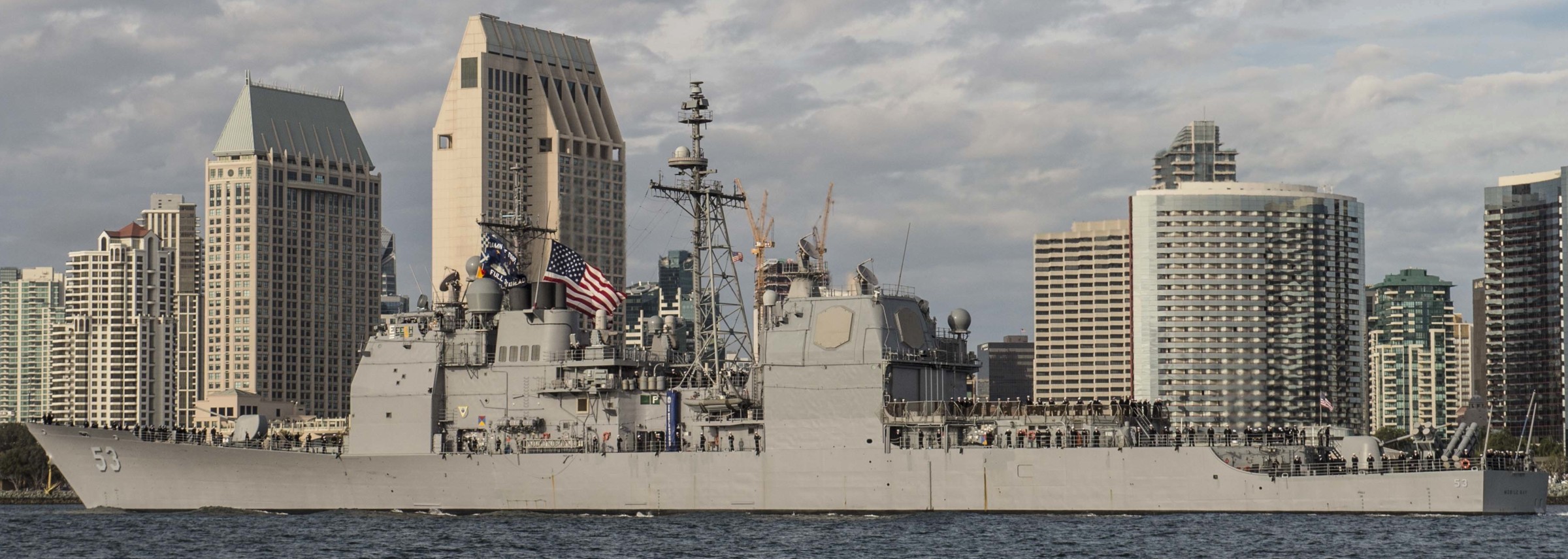 cg-53 uss mobile bay ticonderoga class guided missile cruiser aegis us navy departing san diego 84