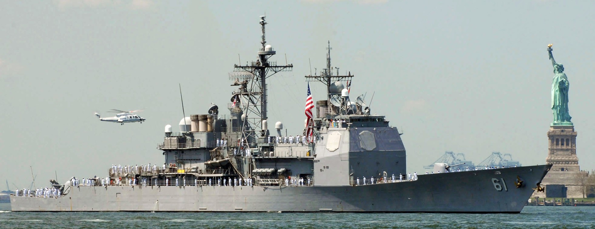 cg-61 uss monterey ticonderoga class guided missile cruiser aegis us navy fleet week new york 24