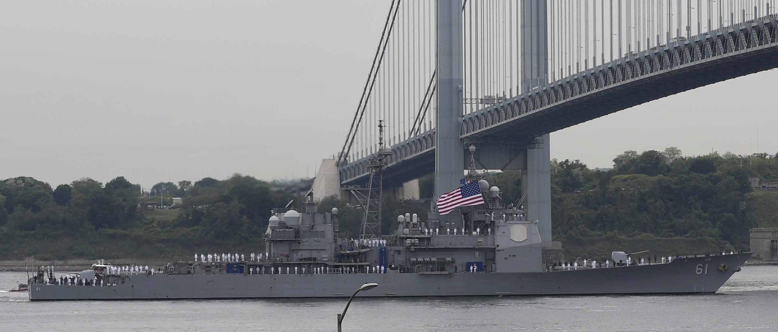 cg-61 uss monterey ticonderoga class guided missile cruiser aegis us navy fleet week new york 93