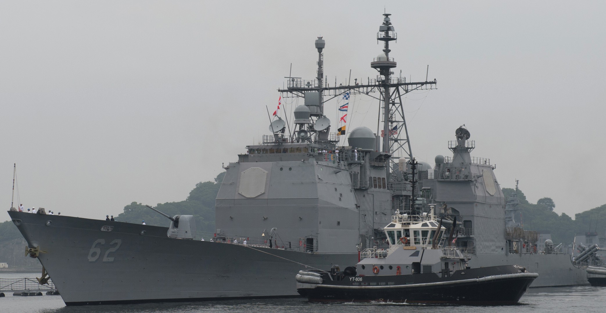 cg-62 uss chancellorsville ticonderoga class guided missile cruiser aegis us navy 43