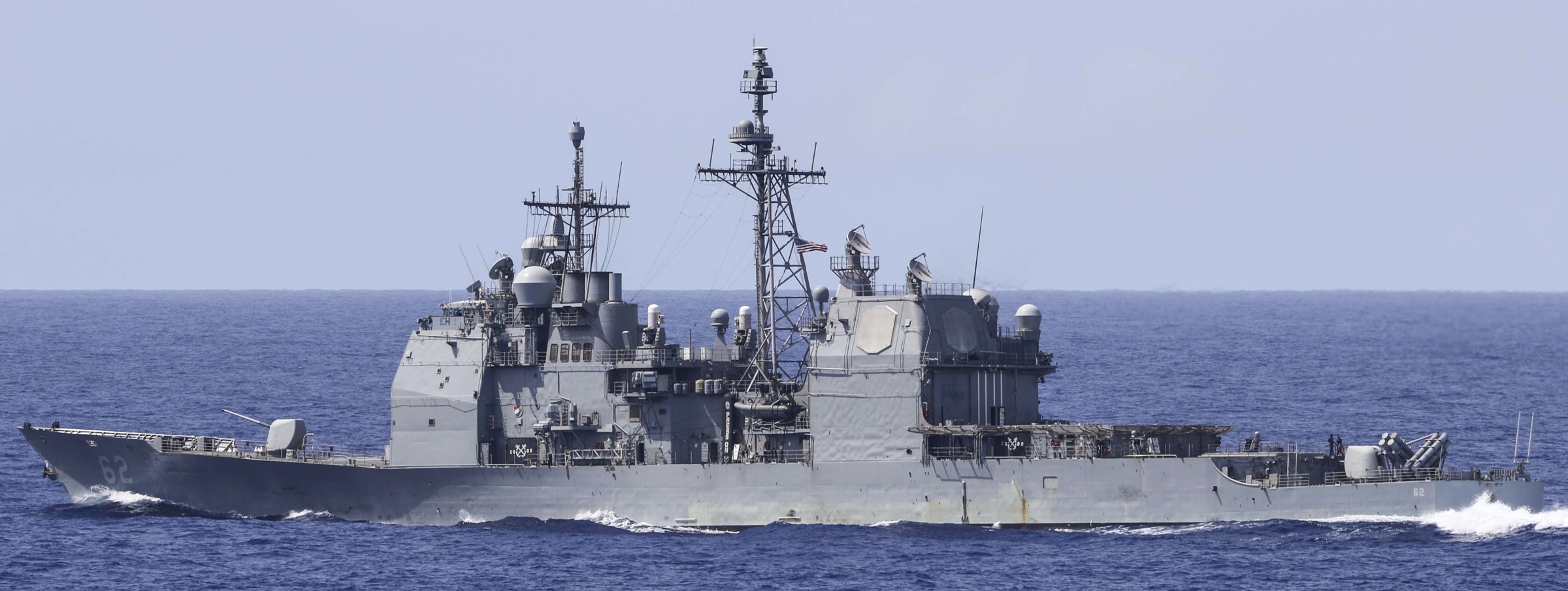 cg-62 uss chancellorsville ticonderoga class guided missile cruiser aegis us navy 93