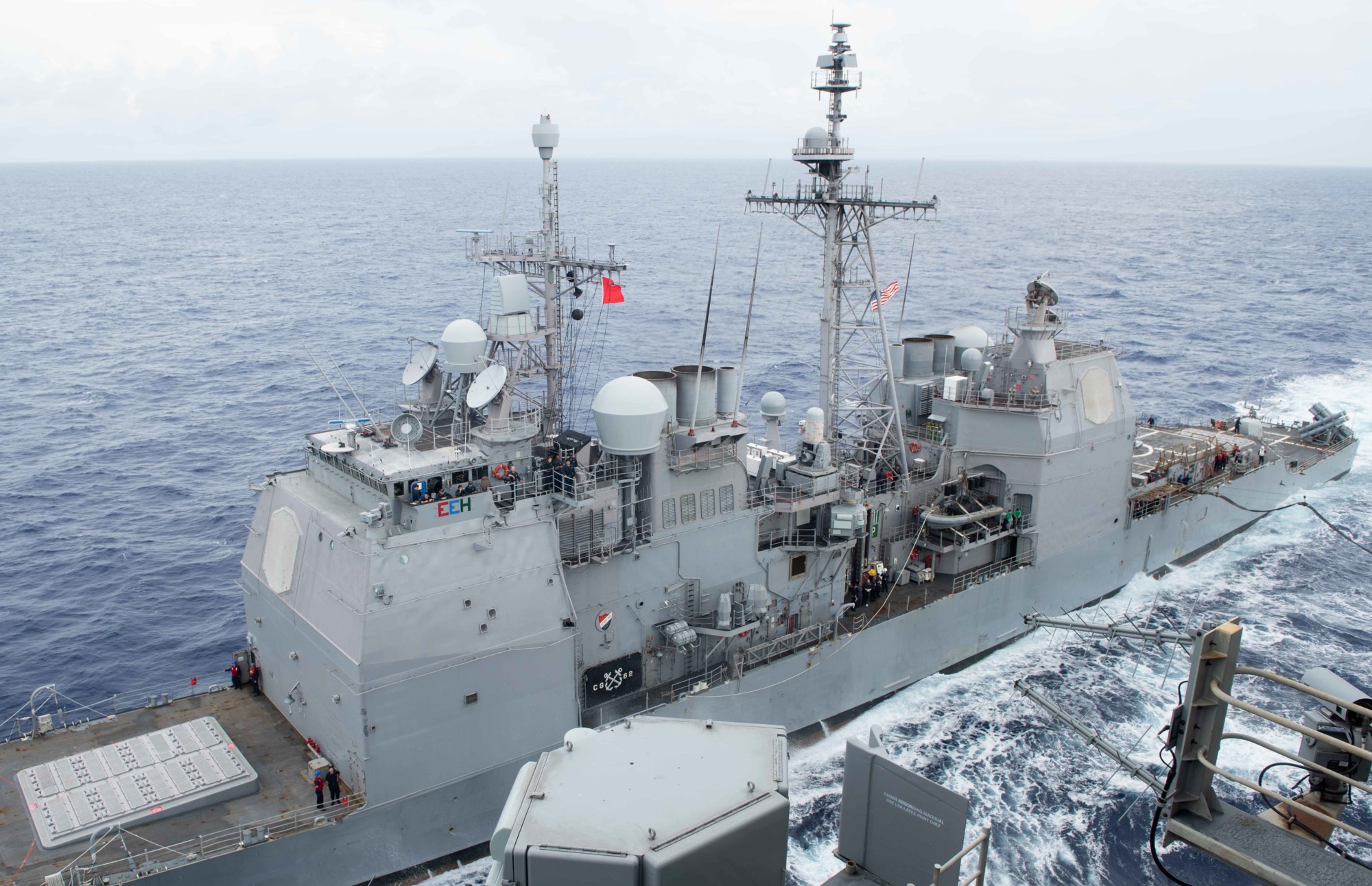 cg-62 uss chancellorsville ticonderoga class guided missile cruiser aegis us navy 100