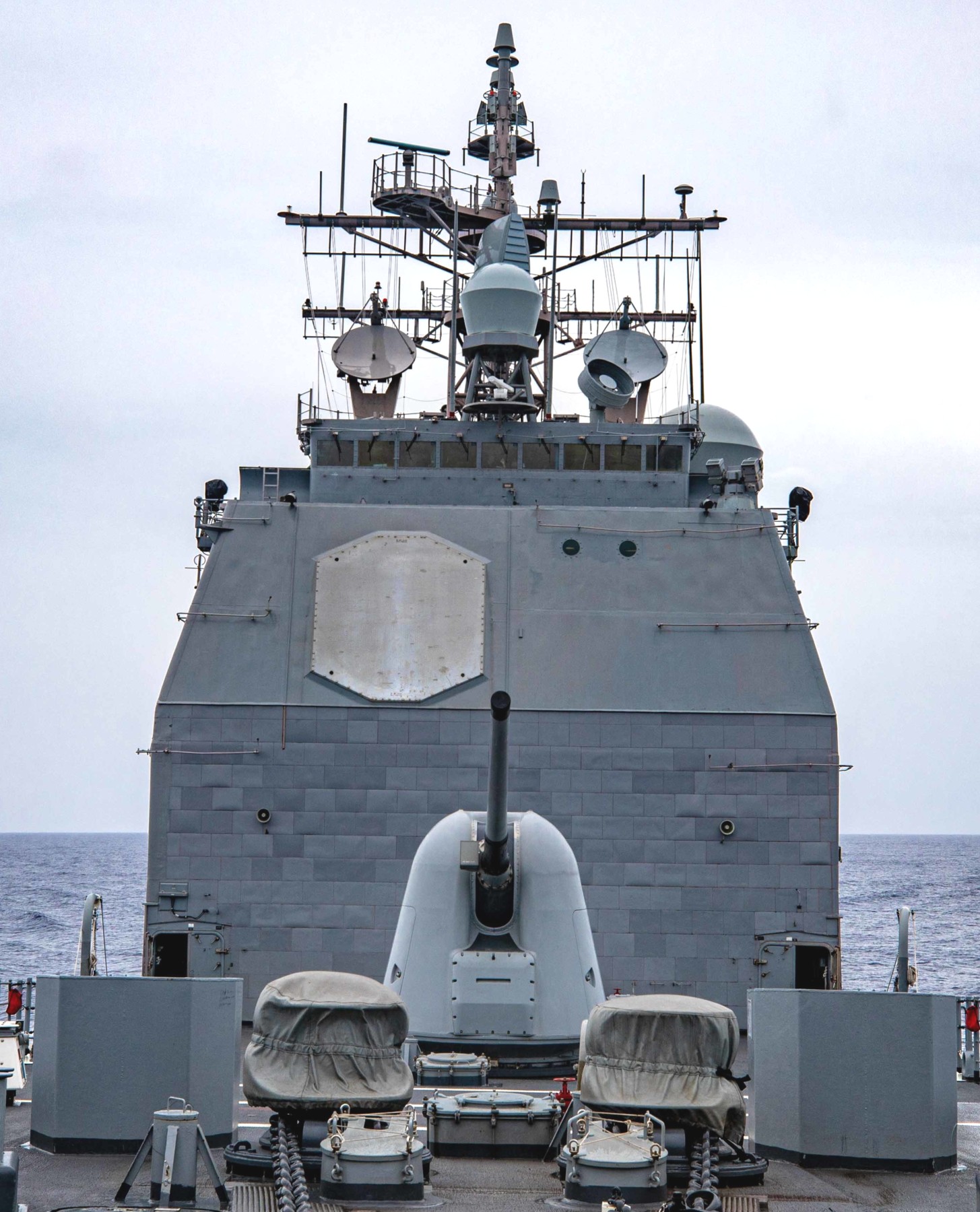 cg-62 uss chancellorsville ticonderoga class guided missile cruiser aegis us navy 111