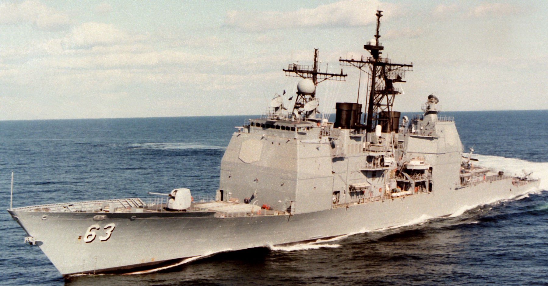 cg-63 uss cowpens ticonderoga class guided missile cruiser aegis us navy sea trials 83