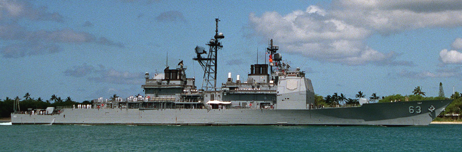cg-63 uss cowpens ticonderoga class guided missile cruiser aegis us navy naval station pearl harbor hawaii 92