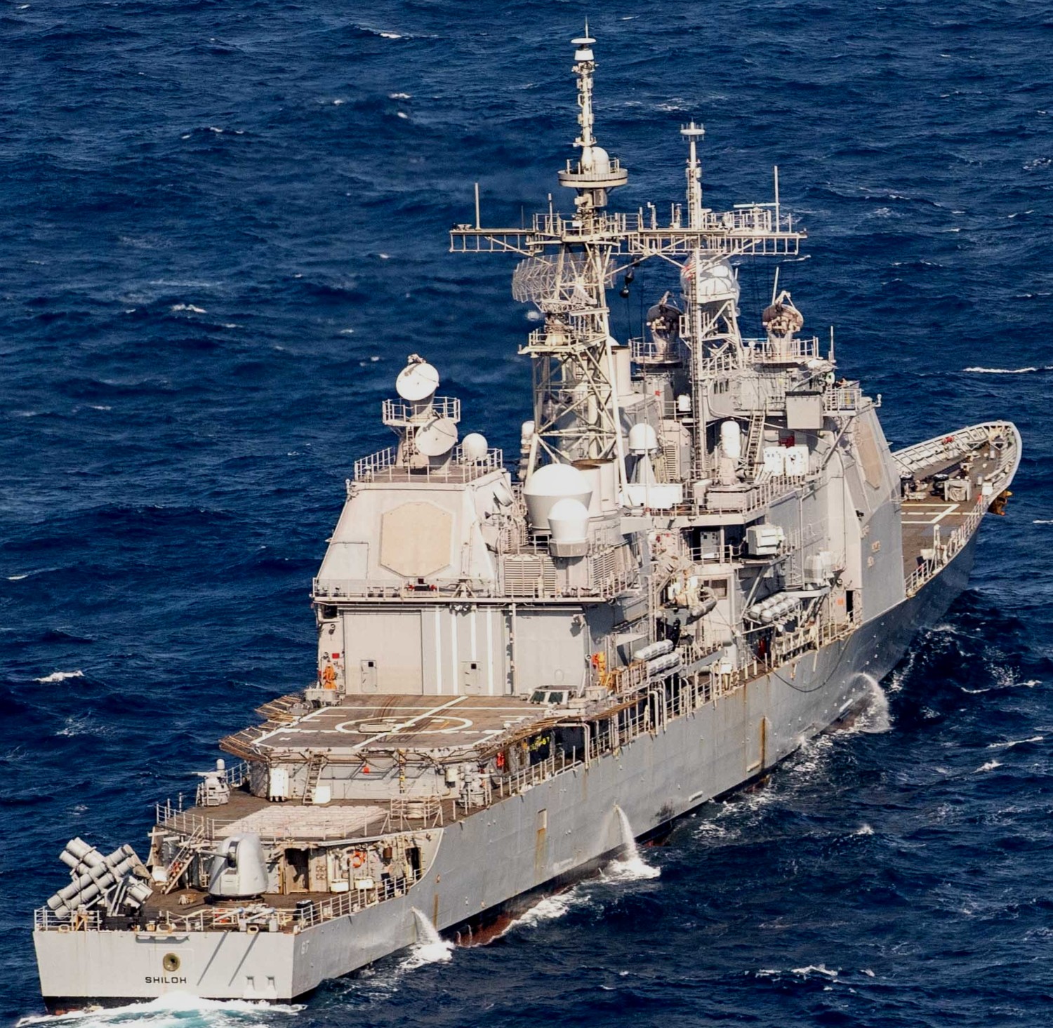 cg-67 uss shiloh ticonderoga class guided missile cruiser aegis us navy exercise keen sword philippine sea 81