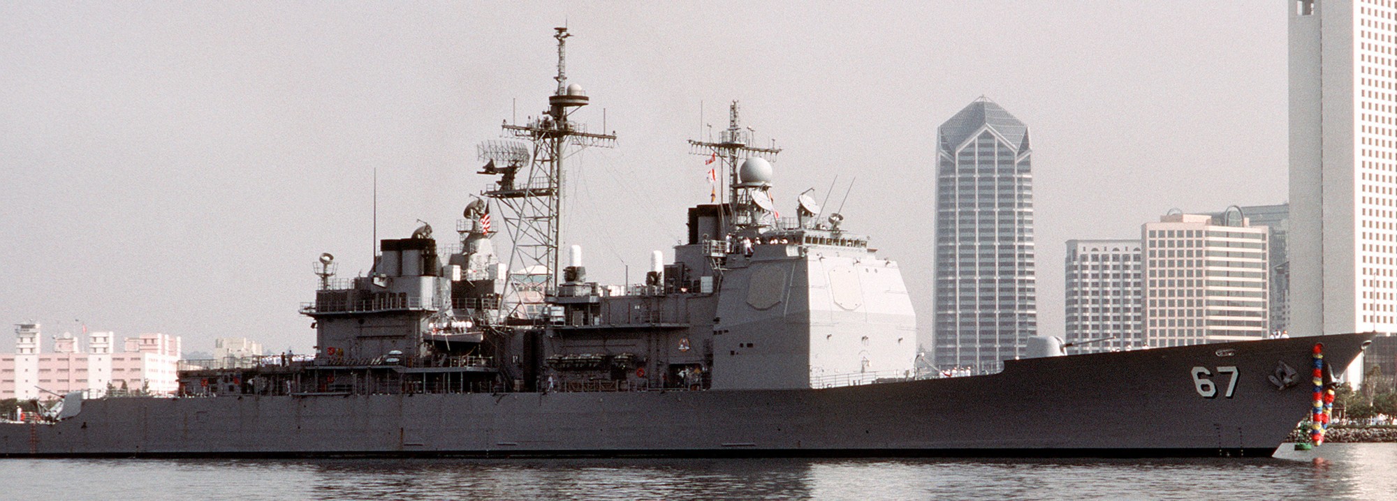 cg-67 uss shiloh ticonderoga class guided missile cruiser aegis us navy 114