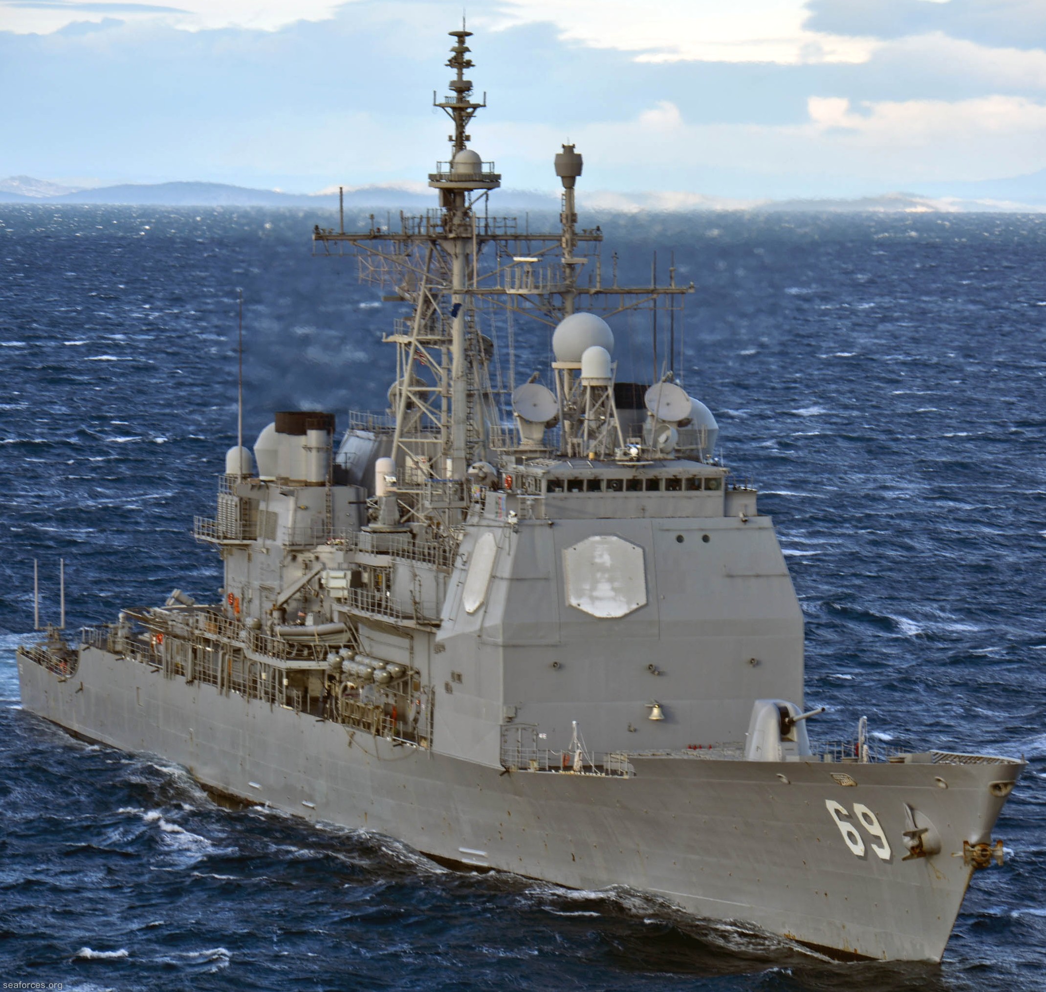 cg-69 uss vicksburg ticonderoga class guided missile cruiser us navy 10 adriatic sea