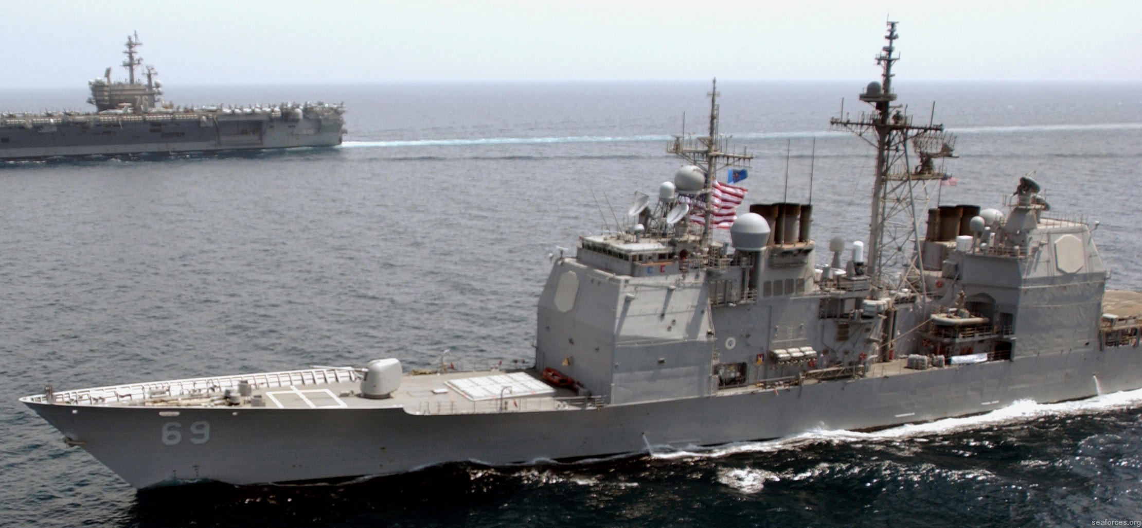 cg-69 uss vicksburg ticonderoga class guided missile cruiser us navy 36 persian gulf