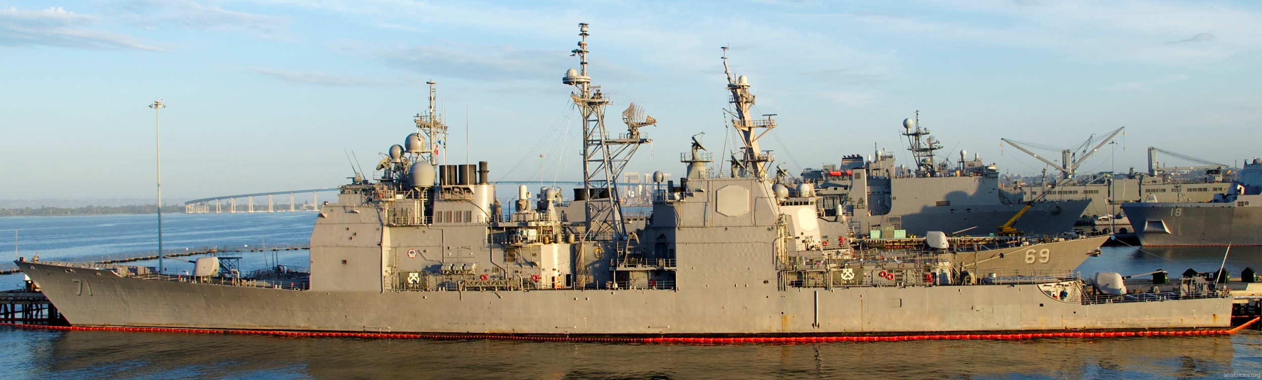 cg-71 uss cape st. george ticonderoga class guided missile cruiser us navy 46 naval base san diego