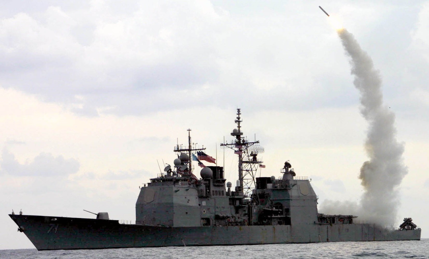 cg-71 uss cape st. george ticonderoga class guided missile cruiser us navy 65 operation iraqi freedom bgm-109 tomahawk tlam
