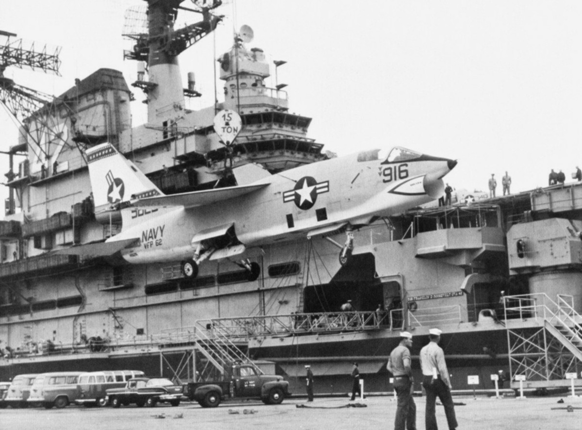 cva-42 uss franklin d. roosevelt midway class aircraft carrier mayport florida 17