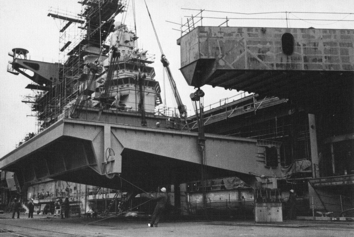 cva-42 uss franklin d. roosevelt midway class aircraft carrier norfolk naval shipyard 20
