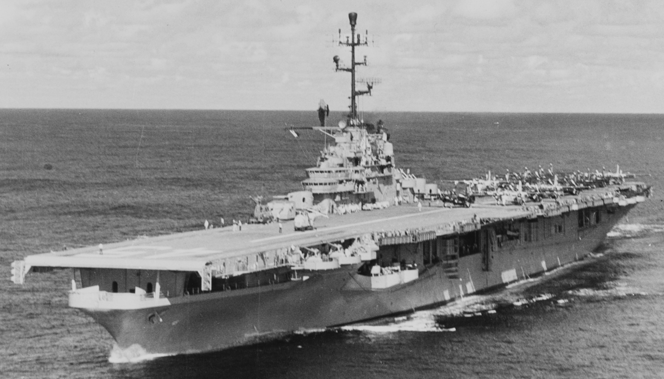 cvs-45 uss valley forge anti submarine aircraft carrier us navy 31