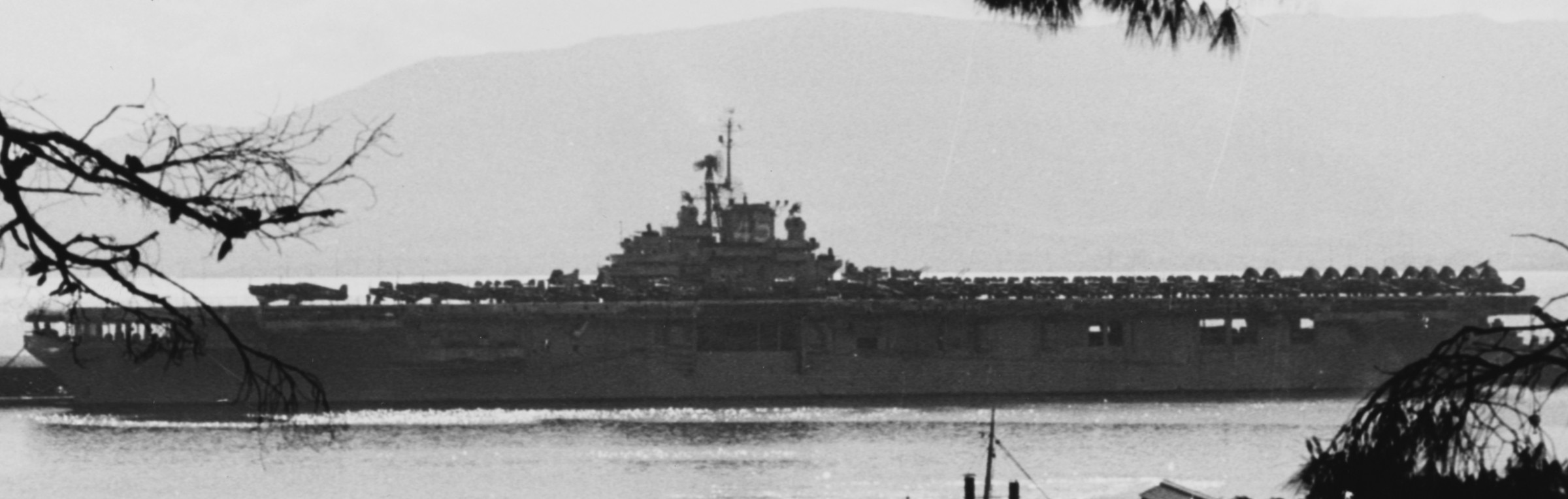 cv-45 uss valley forge essex class aircraft carrier us navy 36