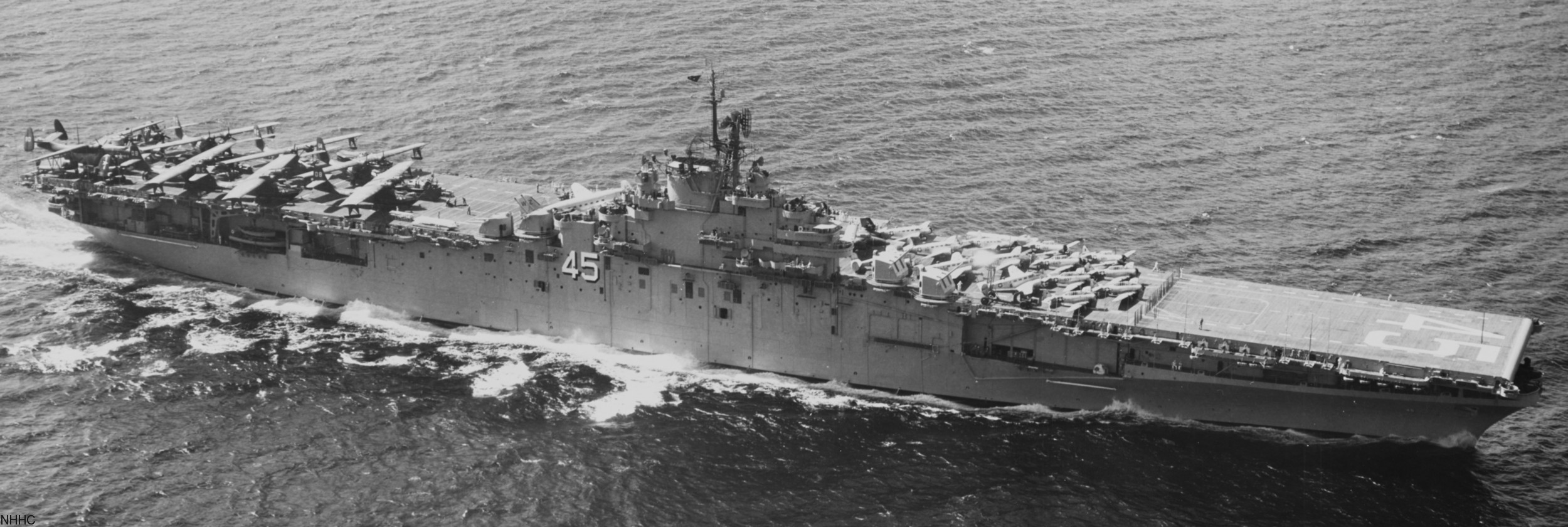 cv-45 uss valley forge essex class aircraft carrier us navy 38