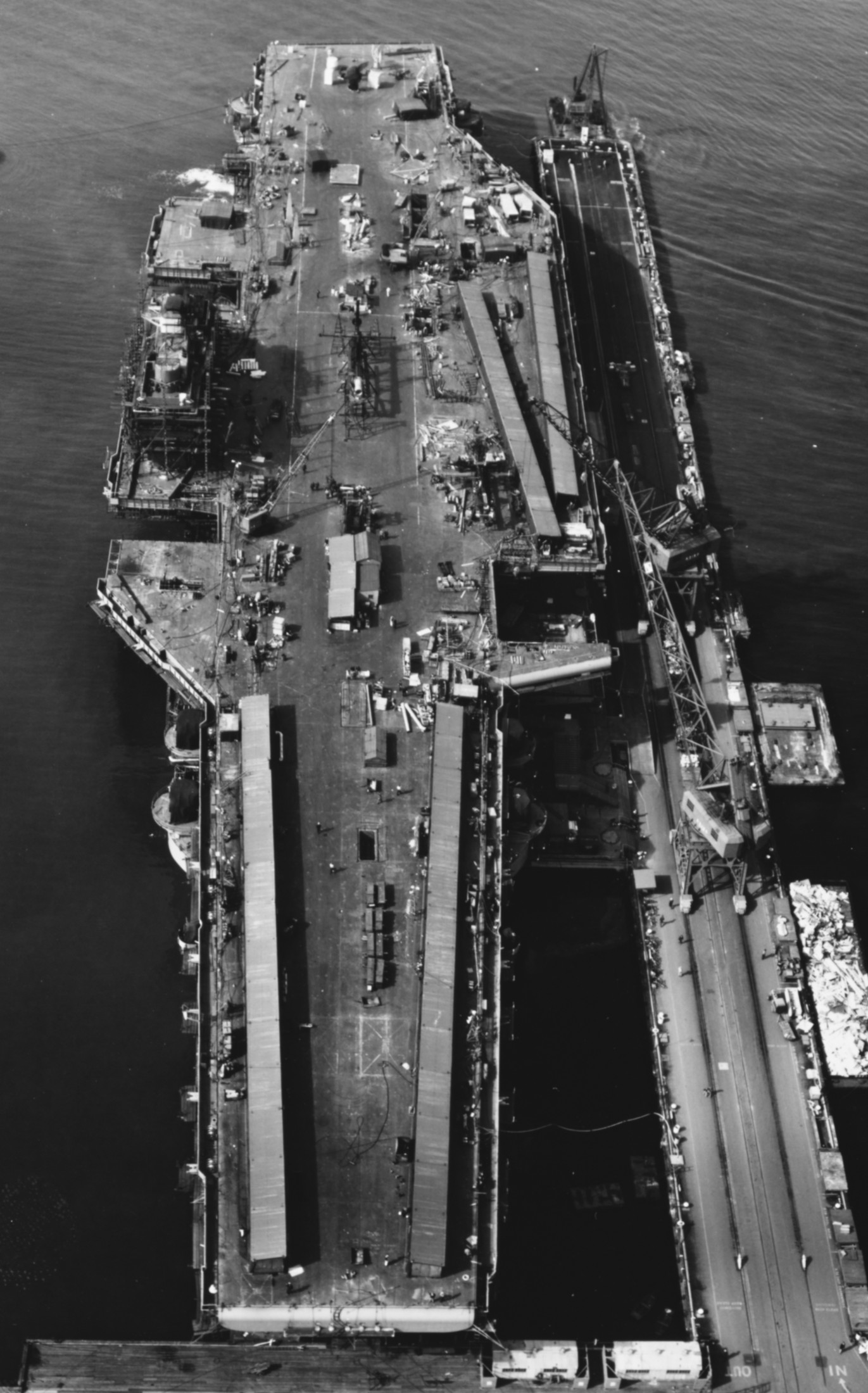 cv-59 uss forrestal aircraft carrier us navy newport news shipbuilding 23