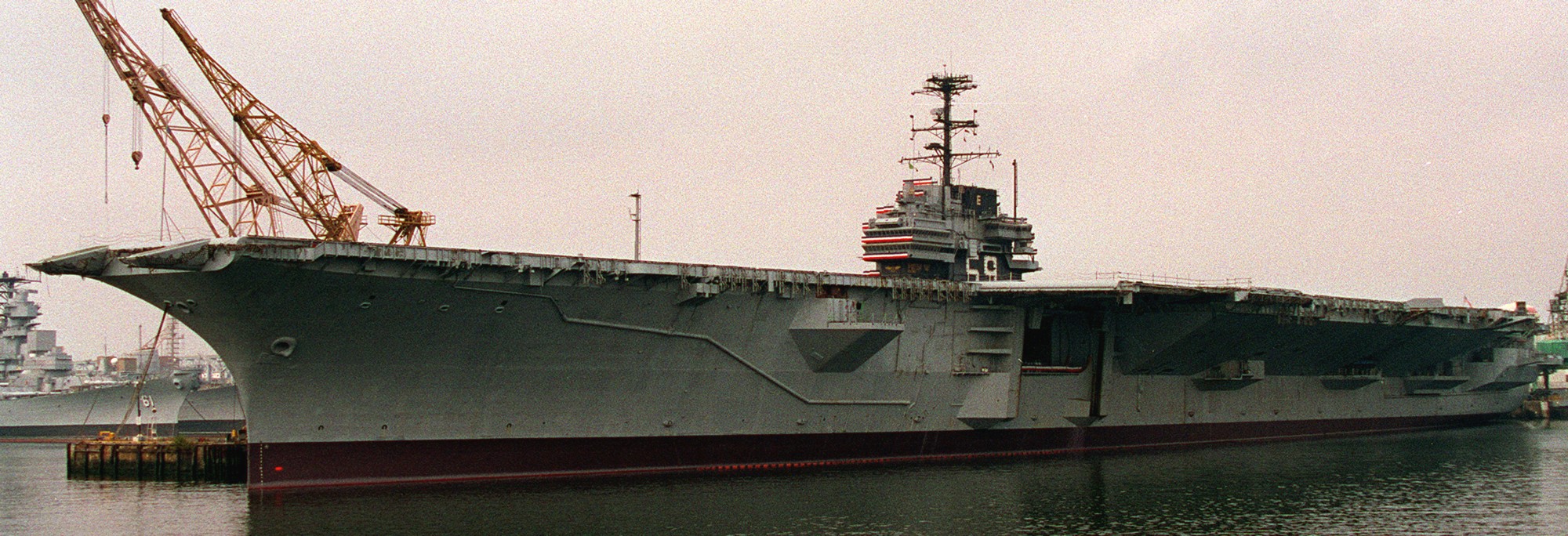 cv-59 uss forrestal aircraft carrier us navy decommissioning 1993 philadelphia 110
