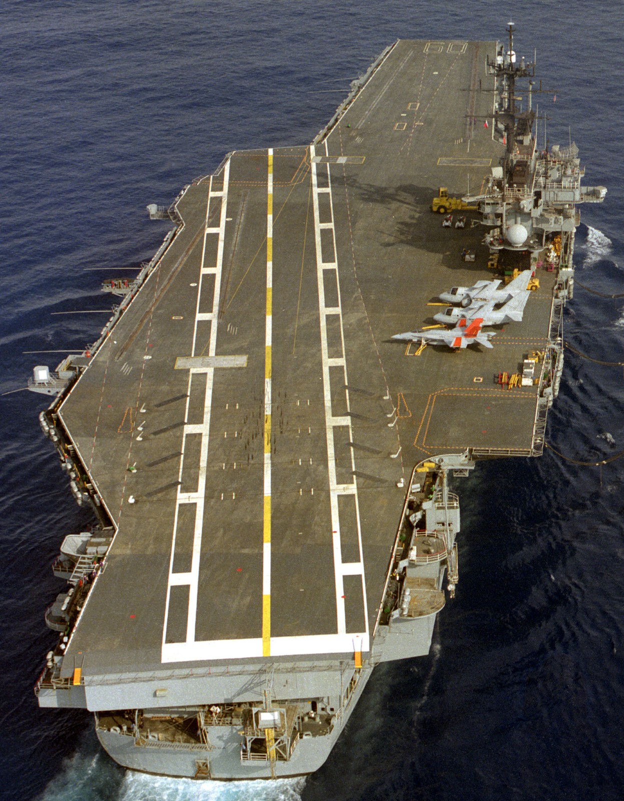 cv-60 uss saratoga forrestal class aircraft carrier us navy 136