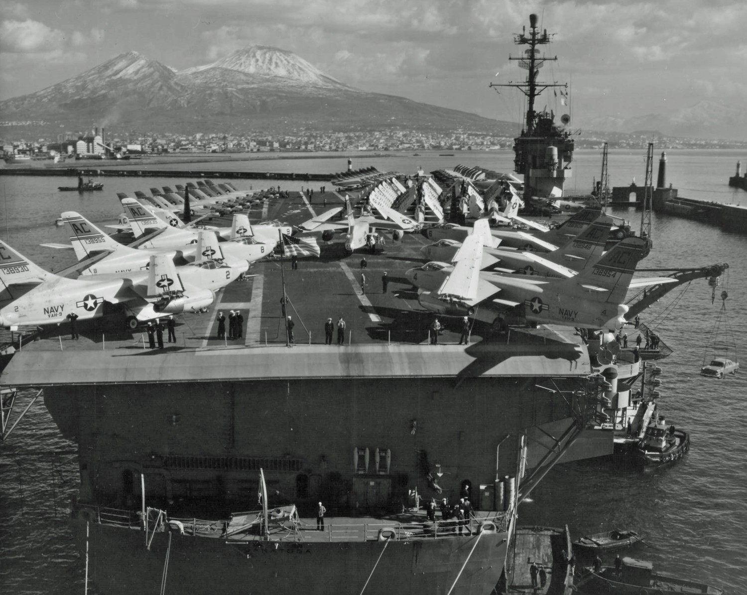 cv-60 uss saratoga forrestal class aircraft carrier air group cvg-3 us navy naples italy 1958 158