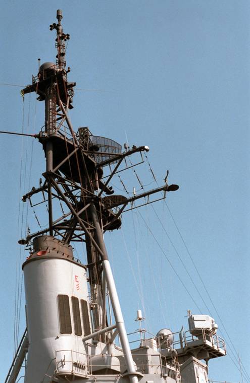 SPS-10 surface search radar and SPS-40 air search radar on the foremast of USS Richard E. Byrd DDG-23