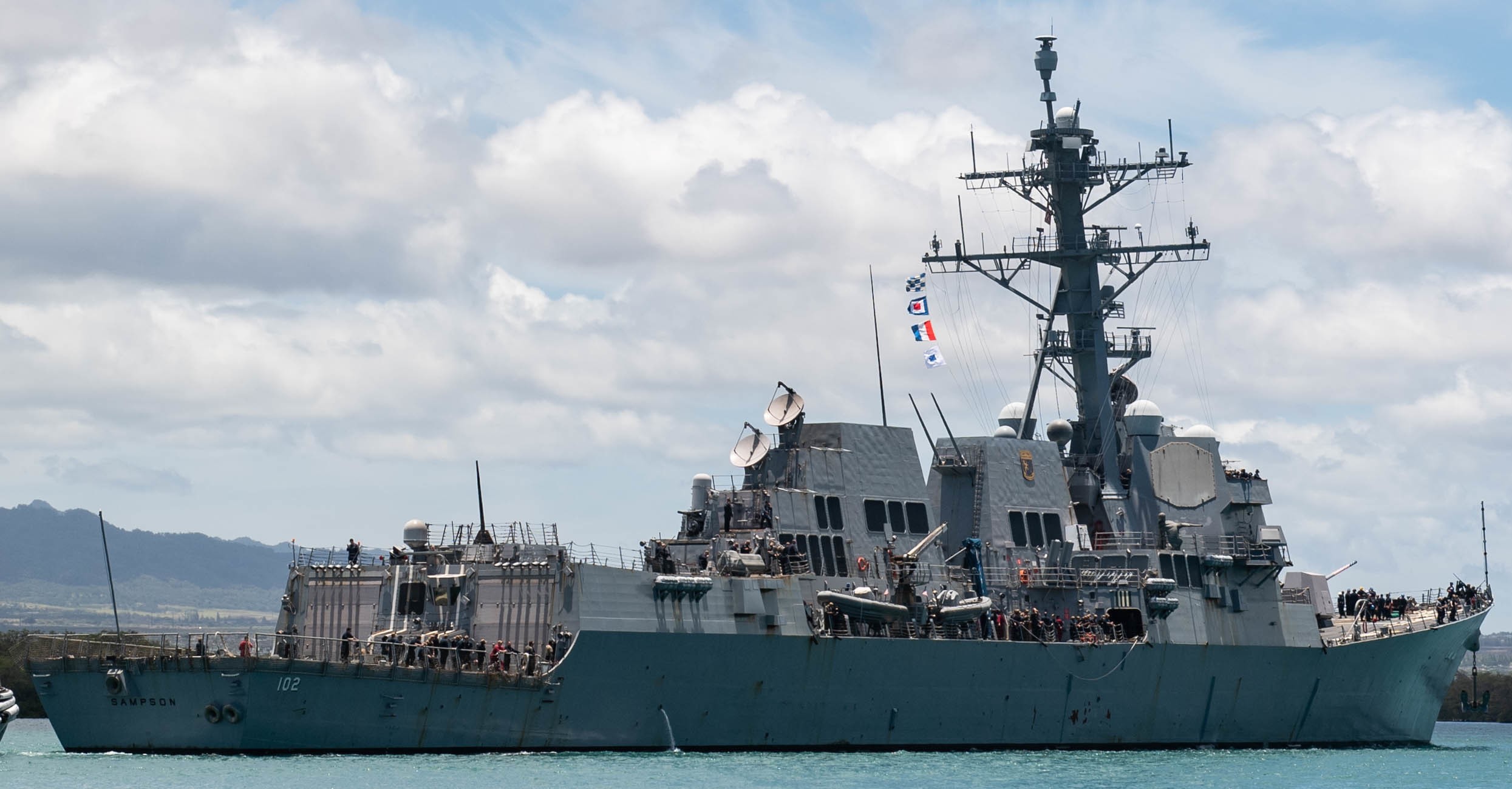 ddg-102 uss sampson arleigh burke class guided missile destroyer aegis us navy pearl harbor hawaii 98