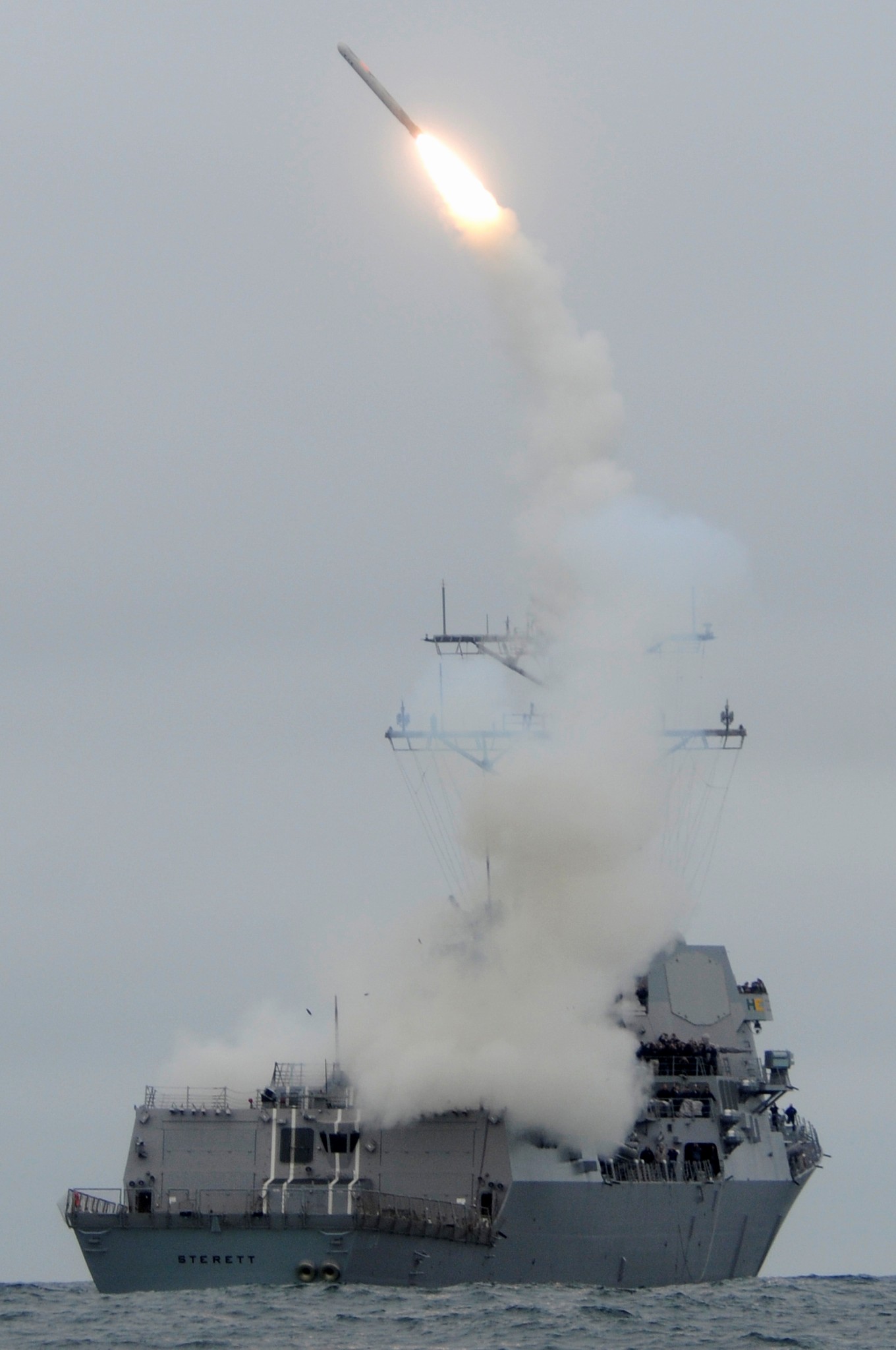 ddg-104 uss sterett arleigh burke class guided missile destroyer aegis us navy tomahawk land attack missile tlam bgm-109 34