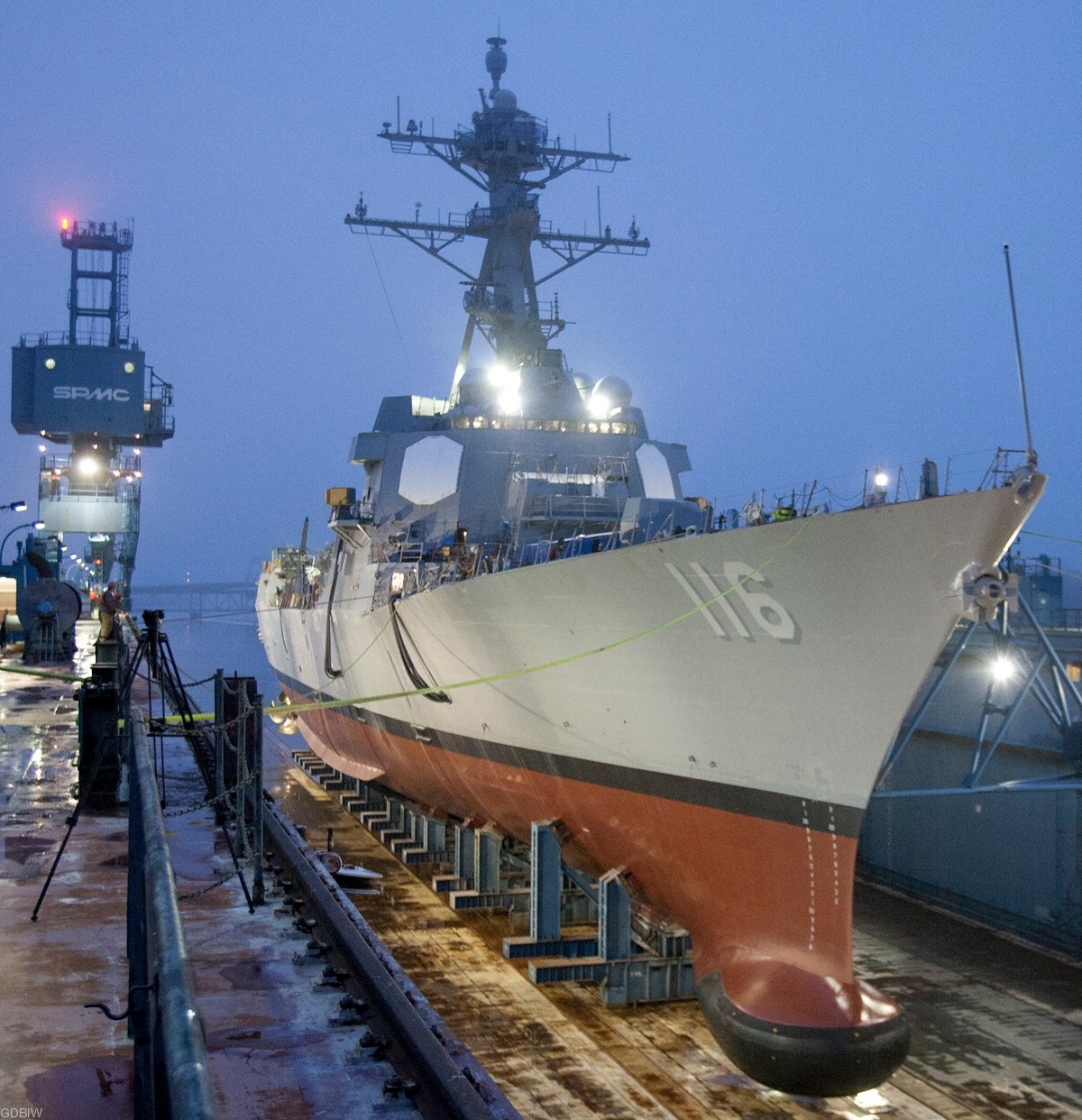 ddg-116 uss thomas hudner arleigh burke class guided missile destroyer us navy aegis 17a floating dry dock