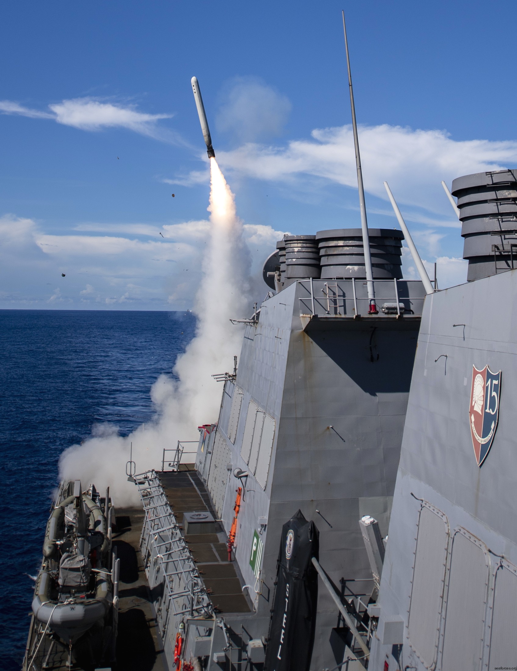 ddg-54 uss curtis wilbur arleigh burke class guided missile destroyer us navy 109 bgm-109 tomahawk tlam