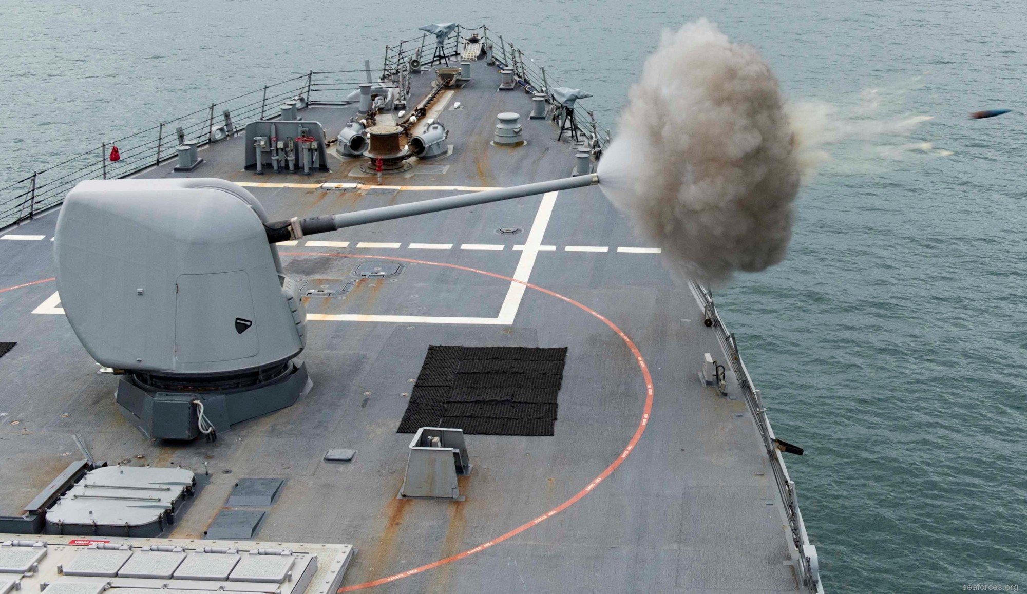 ddg-55 uss stout guided missile destroyer us navy 17 mk-45 5"/54 gun fire exercise