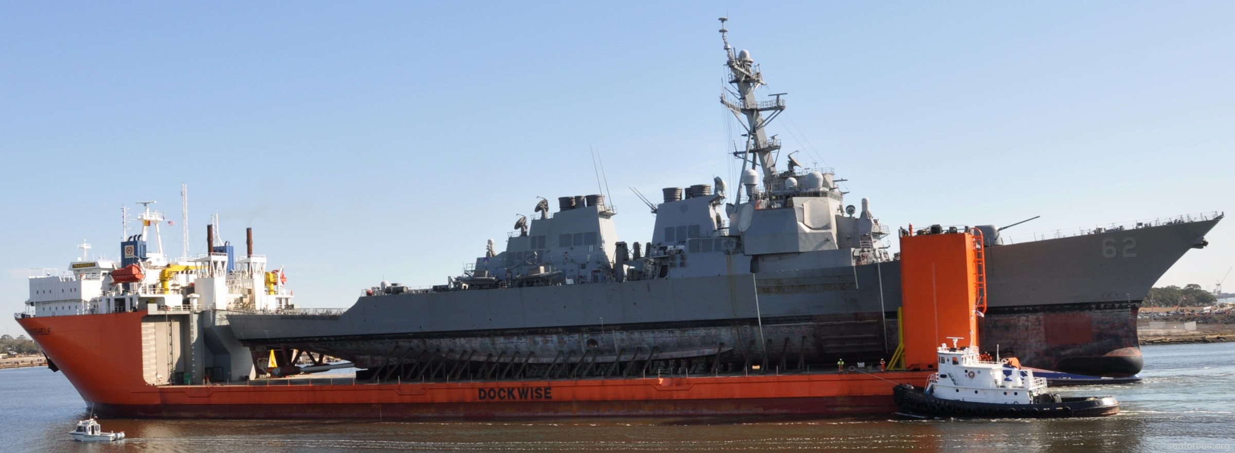 ddg-62 uss fitzgerald guided missile destroyer us navy 132 arriving pascagoula mississippi for repairs