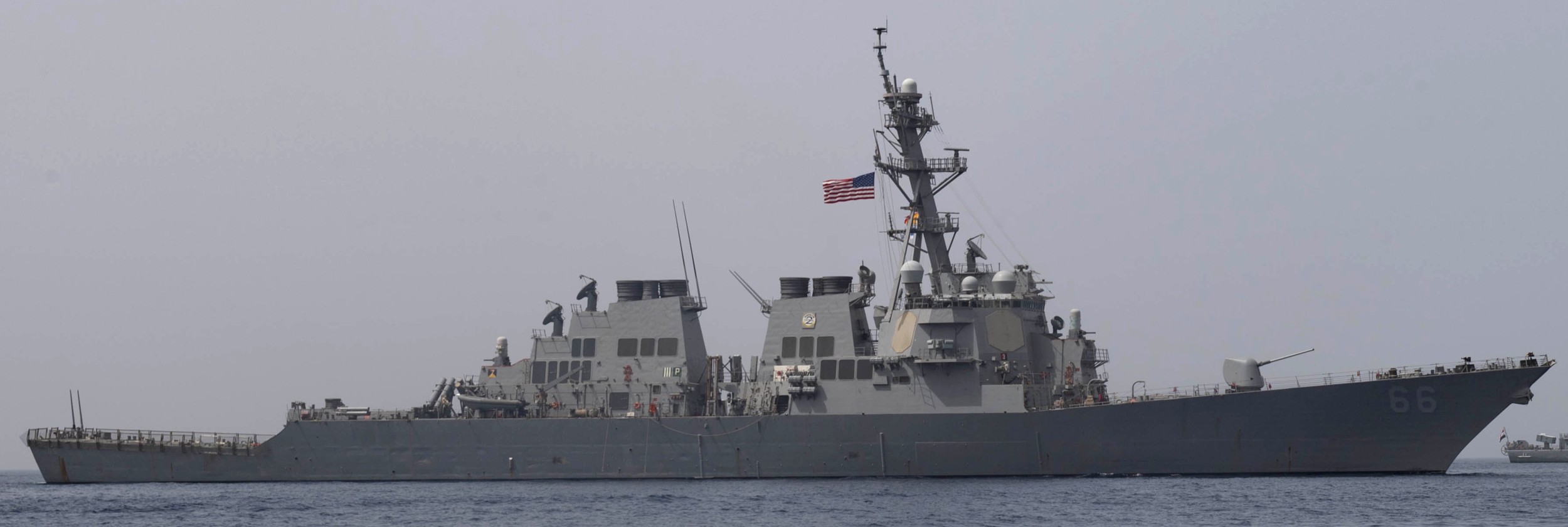 DDG 66 transits the Indian Ocean Guided-missile destroyer USS Gonzalez