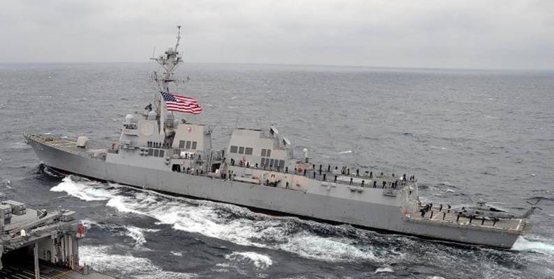 USS Mustin DDG-89 Pacific Ocean