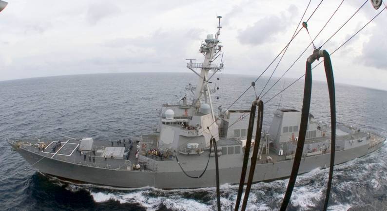 DDG-89 USS Mustin replenishment at sea RAS