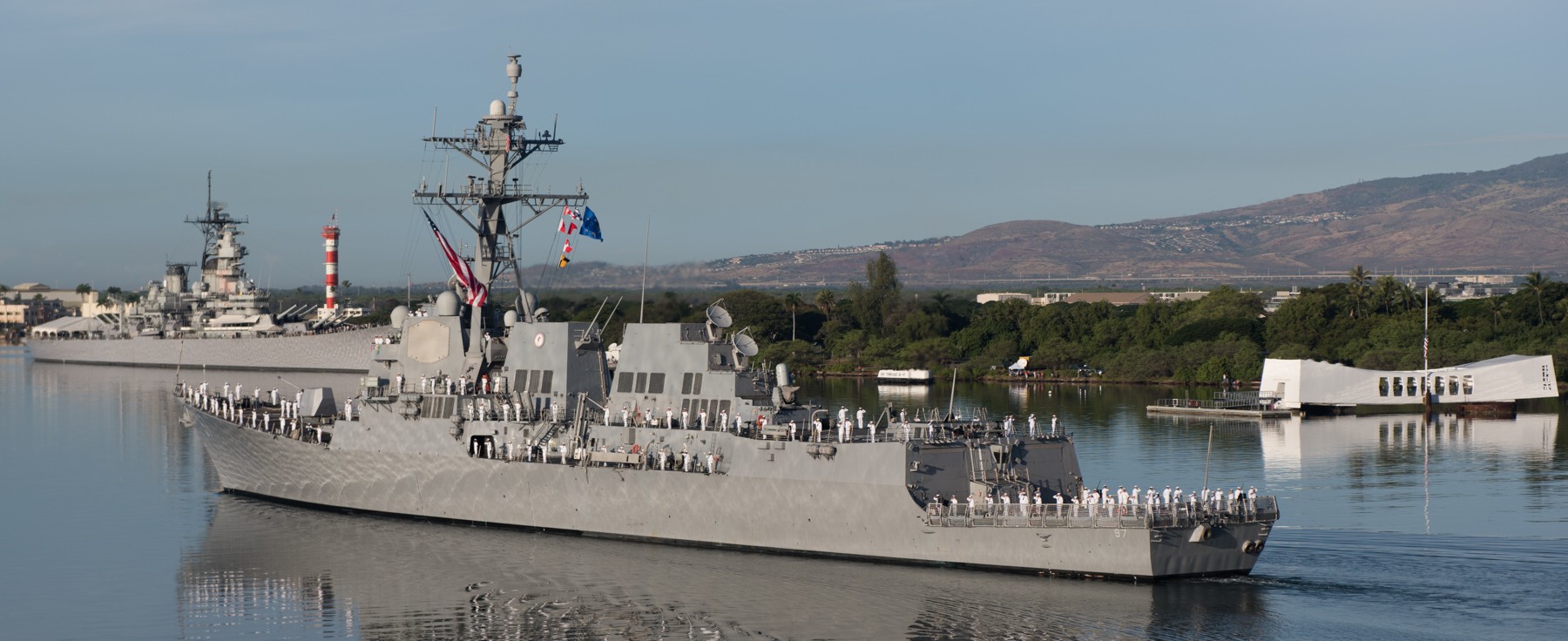 ddg-97 uss halsey arleigh burke class guided missile destroyer pearl harbor remembrance day 47