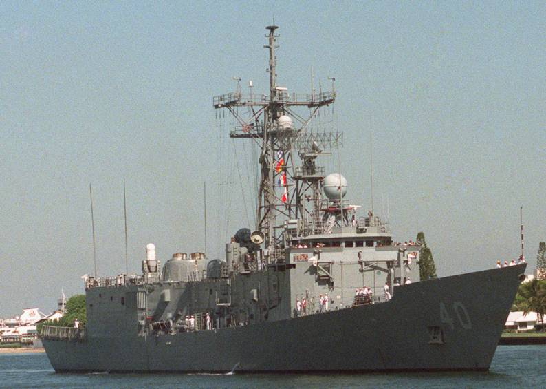 USS Halyburton FFG-40 - Perry class frigate